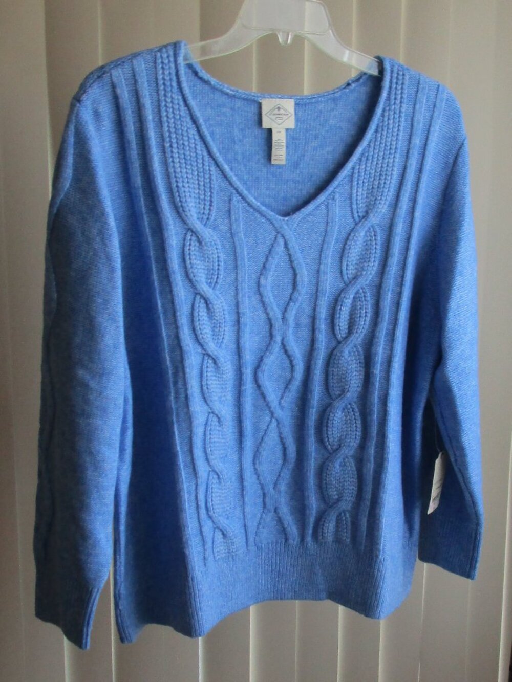 St Johns Bay V-neck Sweater woman 2X - cable knit pattern blue